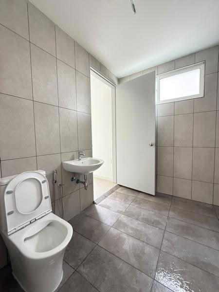 2-storey Terraced House for Rent in Bandar Gamuda Cove (Dengkil) - SY Lee - Bathroom - PropertyGuru.com.my