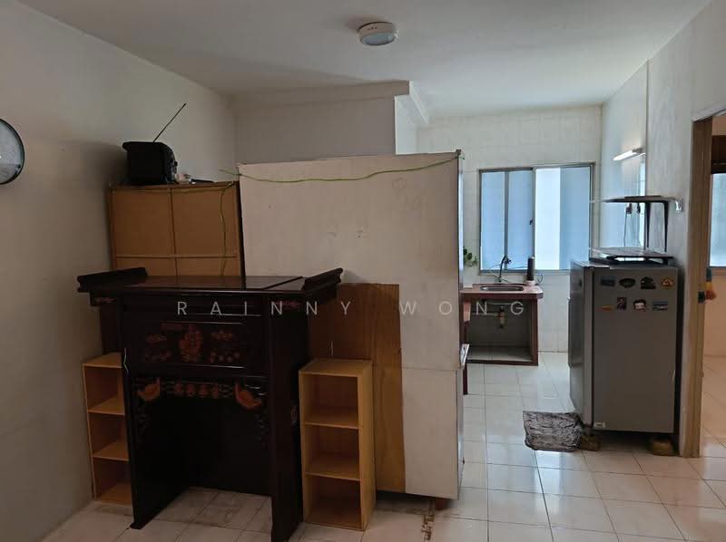 Rumah Flat untuk Disewa di Desa Ixora - Rainny Wong - Kitchen - PropertyGuru.com.my
