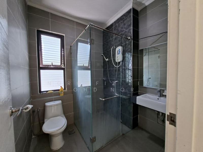 Rumah Teres untuk Disewa di Shah Alam (Selangor) - Norhafiz Bin Mohd Nor - Bathroom - PropertyGuru.com.my