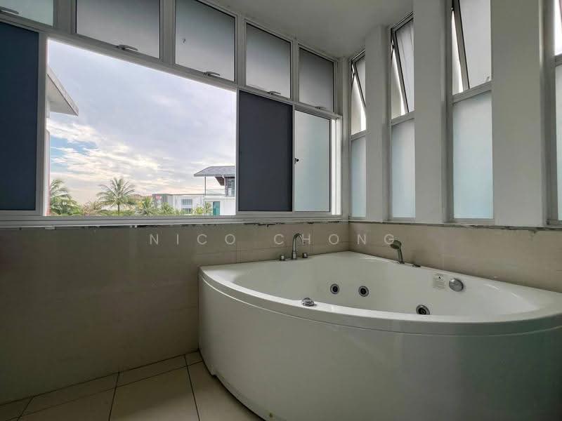 Bungalow House for Sale in Senibong (Permas Jaya) - Nico Chong - Bathroom - PropertyGuru.com.my
