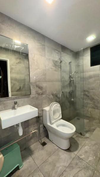 Kediaman Servis untuk Disewa di Equine Residence - Steve Tham - Bathroom - PropertyGuru.com.my