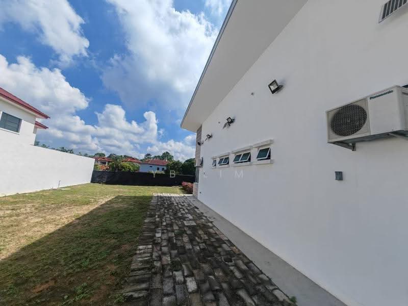 Bungalow House for Sale in Ayer Keroh (Melaka) - YB Lim - PropertyGuru.com.my