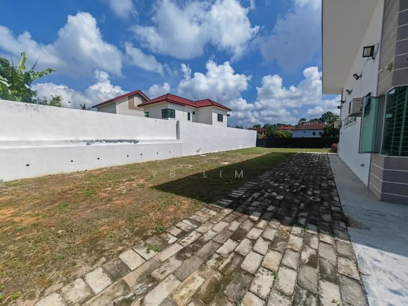 Bungalow House for Sale in Ayer Keroh (Melaka) - YB Lim - PropertyGuru.com.my