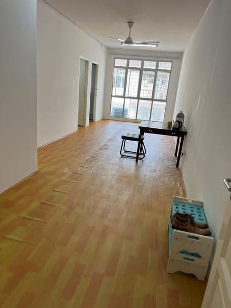 Pangsapuri untuk Disewa di Saujana Puchong SP 3 Shop Apartment - Alan Lee - Living Room - PropertyGuru.com.my