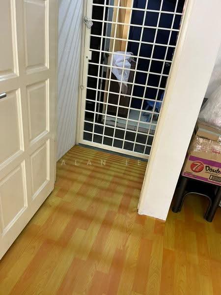 Pangsapuri untuk Disewa di Saujana Puchong SP 3 Shop Apartment - Alan Lee - Entrance - PropertyGuru.com.my
