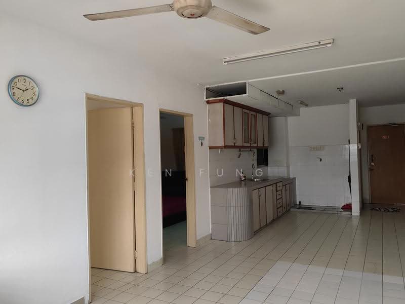 Flat for Rent at Desa Sri Puteri - Ken Fung - Kitchen - PropertyGuru.com.my