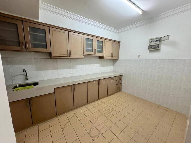 Pangsapuri untuk Disewa di Sri Camellia - Ken Fung - Kitchen - PropertyGuru.com.my