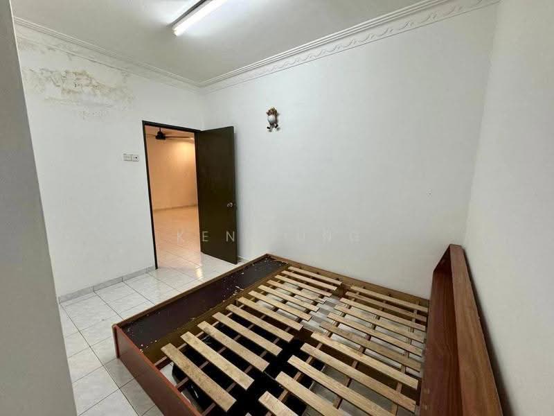 Pangsapuri untuk Disewa di Sri Camellia - Ken Fung - Bedroom - PropertyGuru.com.my
