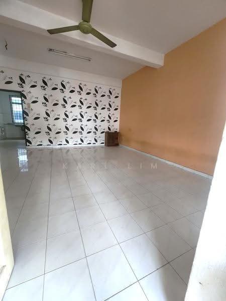 2-storey Terraced House for Sale in Taman Sri Intan (Johor Bahru) - Karl Lim - Living Room - PropertyGuru.com.my