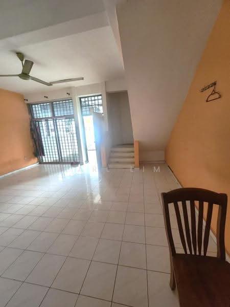 2-storey Terraced House for Sale in Taman Sri Intan (Johor Bahru) - Karl Lim - Living Room - PropertyGuru.com.my
