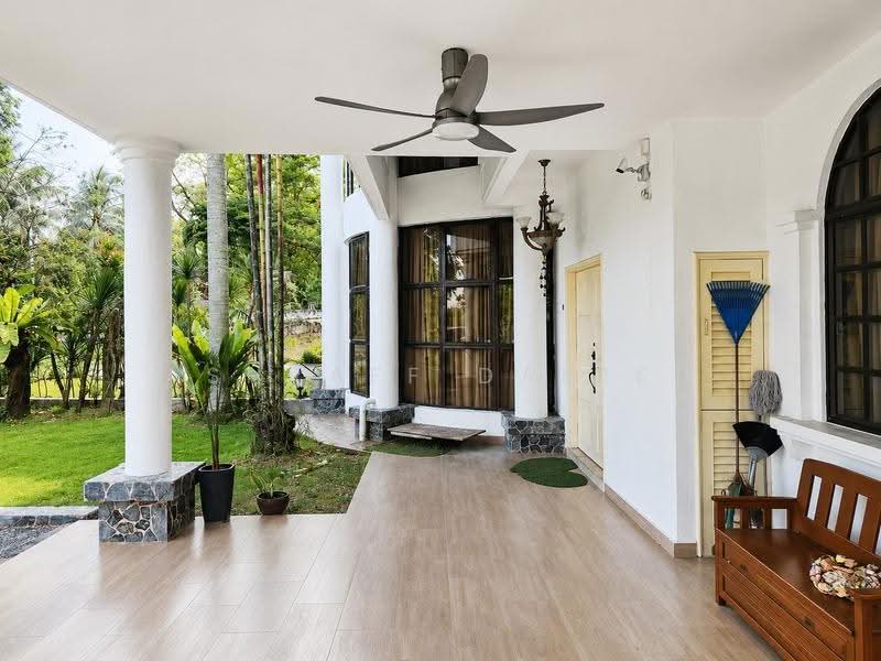 Semi-Detached House for Sale in Seksyen 13 (Shah Alam) - Ashraff Daniel - Exterior - PropertyGuru.com.my