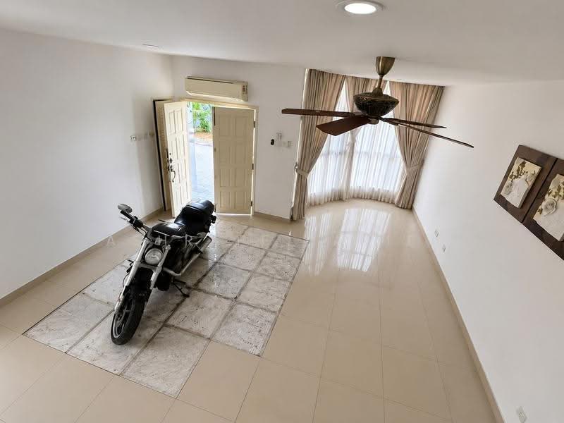 Semi-Detached House for Sale in Seksyen 13 (Shah Alam) - Ashraff Daniel - Living Room - PropertyGuru.com.my