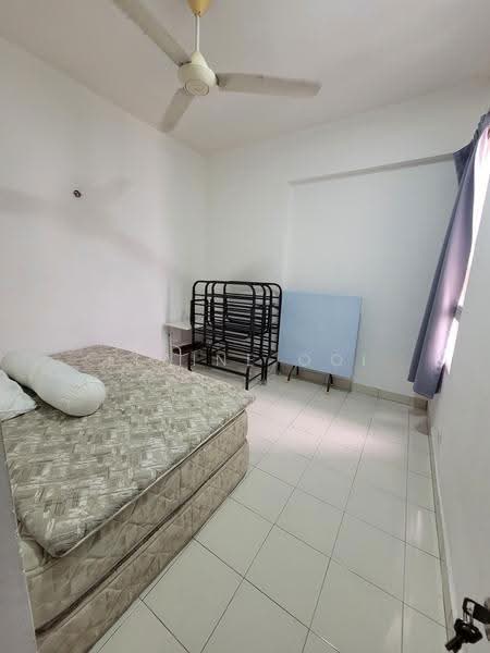 Kondominium untuk Dijual di Gurney Park Condominium - Elaine Ooi - Bedroom - PropertyGuru.com.my