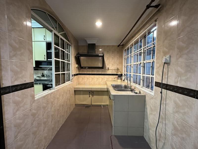 Rumah Teres 2-Tingkat untuk Dijual di Taman Alam Megah (Shah Alam) - Maccen Cheong - Kitchen - PropertyGuru.com.my