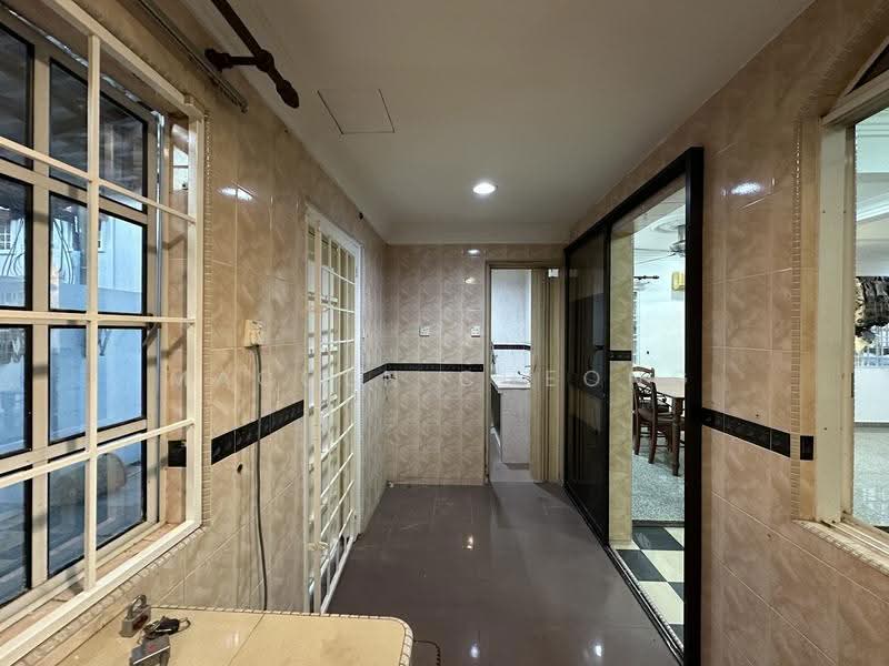 Rumah Teres 2-Tingkat untuk Dijual di Taman Alam Megah (Shah Alam) - Maccen Cheong - Corridor - PropertyGuru.com.my
