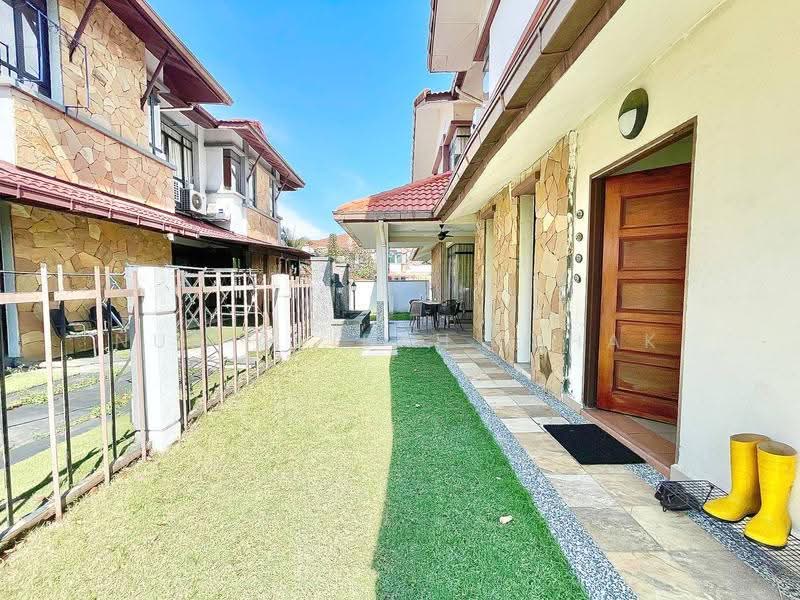 Semi-Detached House for Sale in Glenmarie Cove (Klang) - Nur Adibah Ishak - Exterior - PropertyGuru.com.my