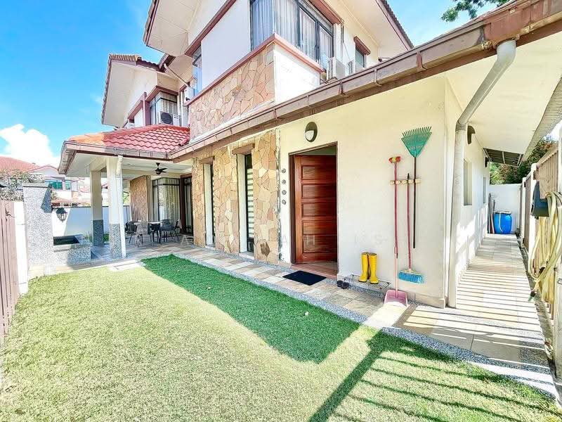 Semi-Detached House for Sale in Glenmarie Cove (Klang) - Nur Adibah Ishak - Exterior - PropertyGuru.com.my