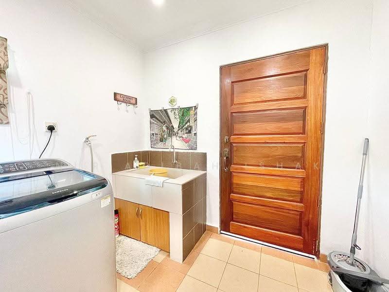 Semi-Detached House for Sale in Glenmarie Cove (Klang) - Nur Adibah Ishak - PropertyGuru.com.my