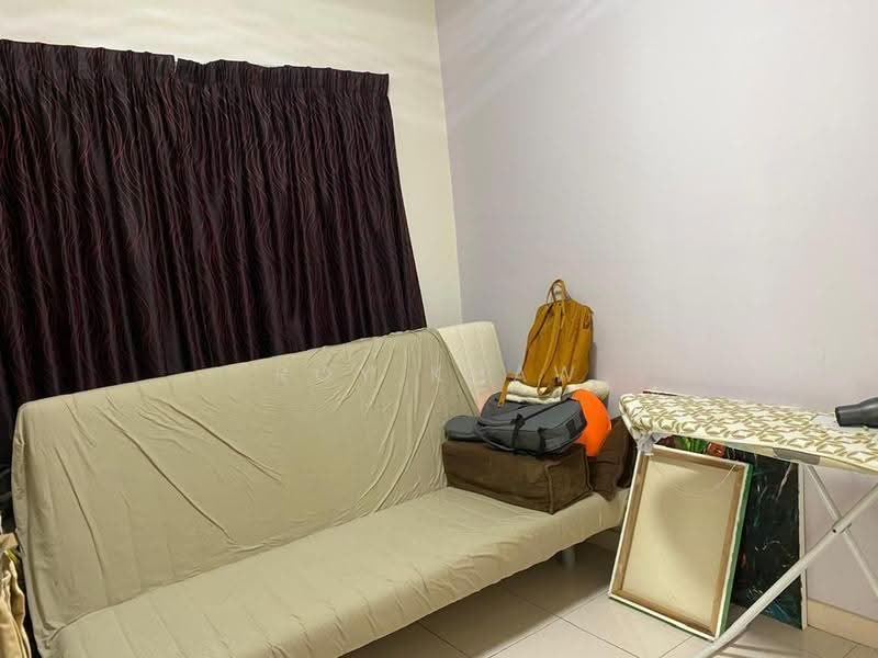 Kediaman Servis untuk Dijual di Metropolitan Square Service Residence - Roy Khaw - Living Room - PropertyGuru.com.my