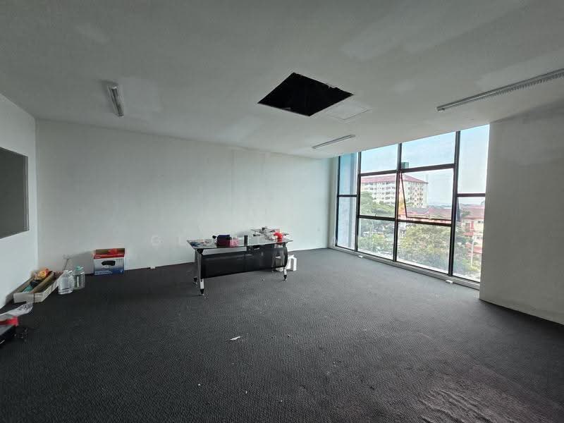 Office for Rent in Serdang (Seri Kembangan) - George Ang - Interior - PropertyGuru.com.my