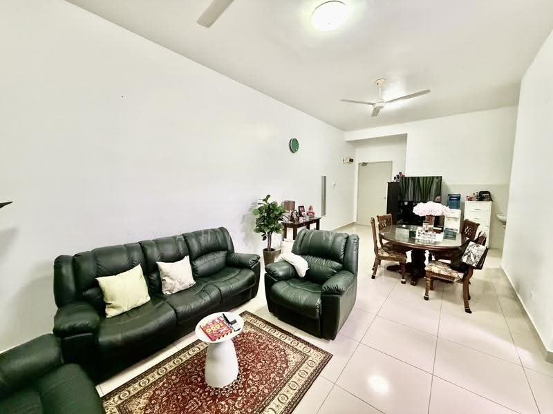 Kondominium untuk Dijual di Riverdale @ Usj One Park - Syahrim Naim - Living Room - PropertyGuru.com.my