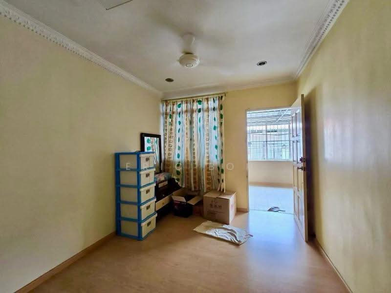 2-storey Terraced House for Sale in Island Glades (Jelutong) - Eric Boh - Interior - PropertyGuru.com.my