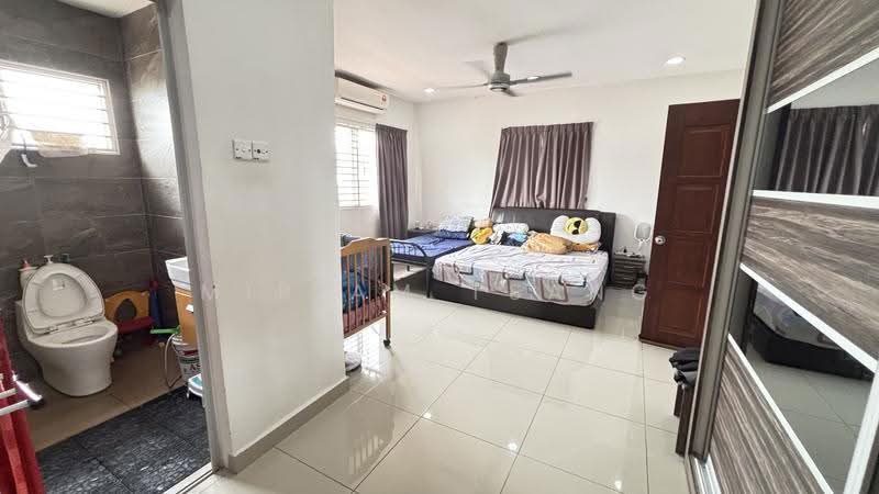Terraced House for Sale in Seksyen 32, Kemuning Green Ville (Shah Alam) - Miriam Tsang - Bedroom - PropertyGuru.com.my