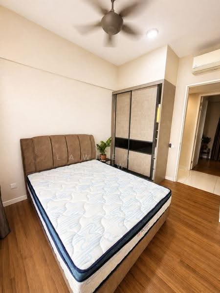 Service Residence for Sale at Millerz Square Serviced Residence - Lawrence Law - Bedroom - PropertyGuru.com.my