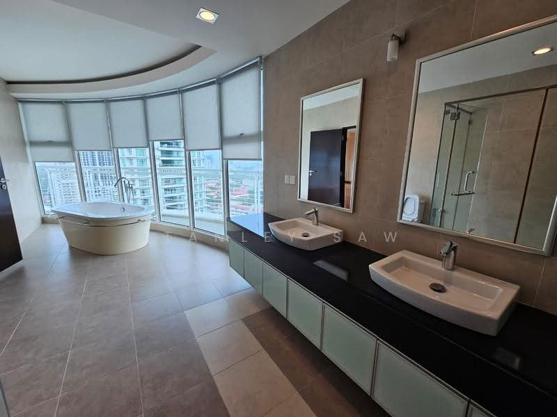 Condominium for Rent at Gurney Paragon - Stanley Saw - Bathroom - PropertyGuru.com.my