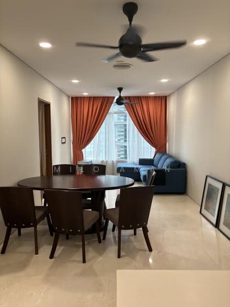 Kediaman Servis untuk Disewa di Sky Suites @ KLCC - Milo Aman - Dining Table - PropertyGuru.com.my