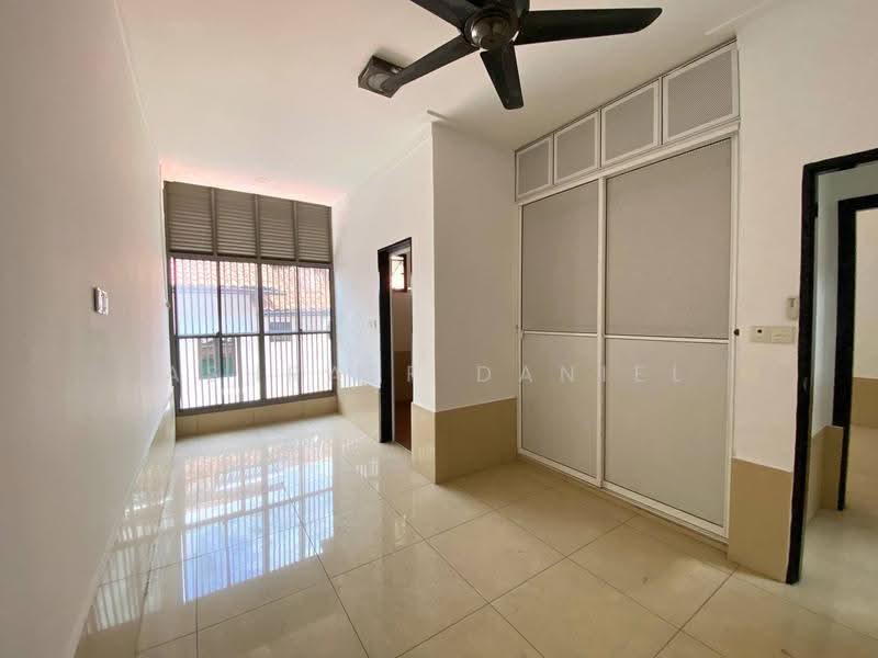 2-storey Terraced House for Sale in Bukit Jelutong (Shah Alam) - Ashraff Daniel - PropertyGuru.com.my