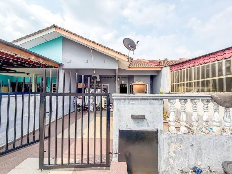 Rumah Teres 1-Tingkat untuk Dijual di Taman Seri Mewah (Kapar) - Ashraff Daniel - Exterior - PropertyGuru.com.my