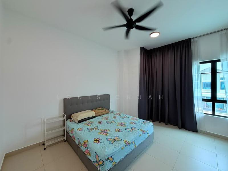 Rumah Teres untuk Disewa di Bandar Cassia (Batu Kawan) - Louis Chuah - Bedroom - PropertyGuru.com.my