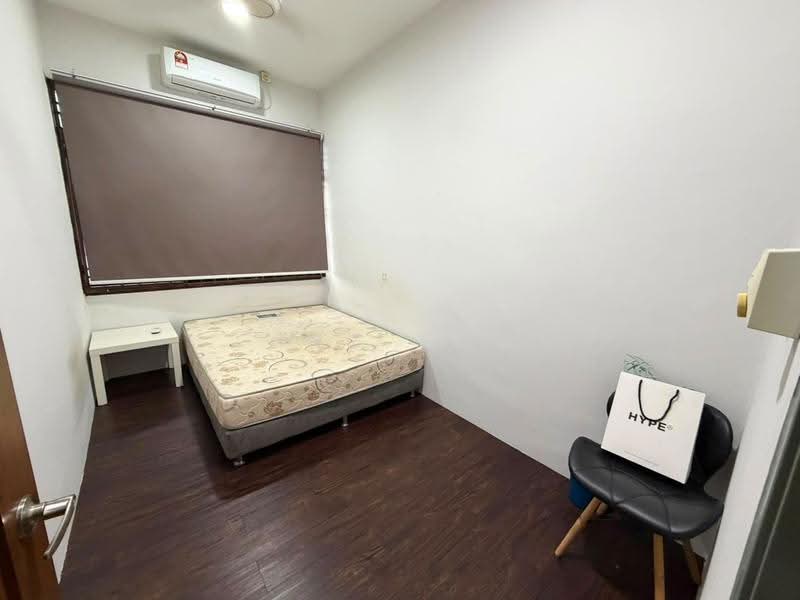 Rumah Teres 2-Tingkat untuk Dijual di Taman Johor Jaya (Johor Bahru) - Ing Xin - Bedroom - PropertyGuru.com.my