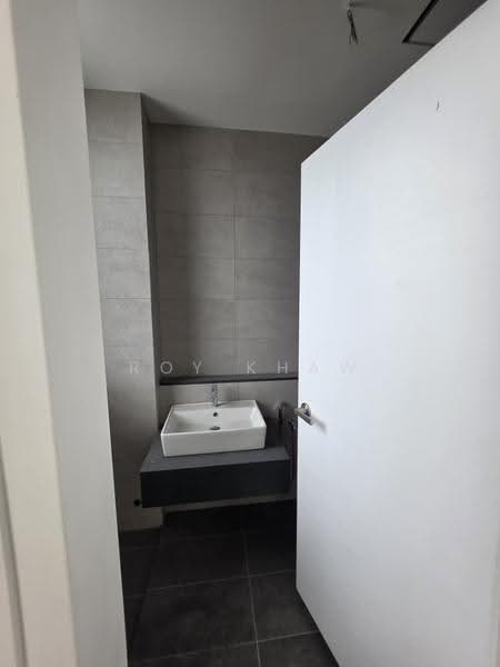 Rumah Berkembar untuk Dijual di Kota Kemuning (Shah Alam) - Roy Khaw - Bathroom - PropertyGuru.com.my