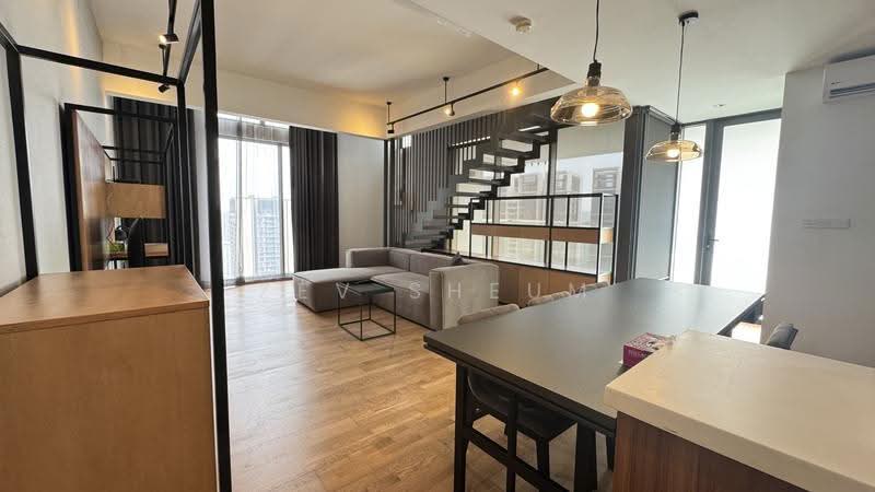 Kondominium untuk Dijual di Twy Duplex Condos - Zev Sheum - Living Room - PropertyGuru.com.my