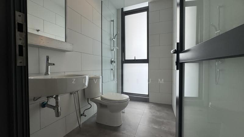 Kondominium untuk Dijual di Twy Duplex Condos - Zev Sheum - Bathroom - PropertyGuru.com.my