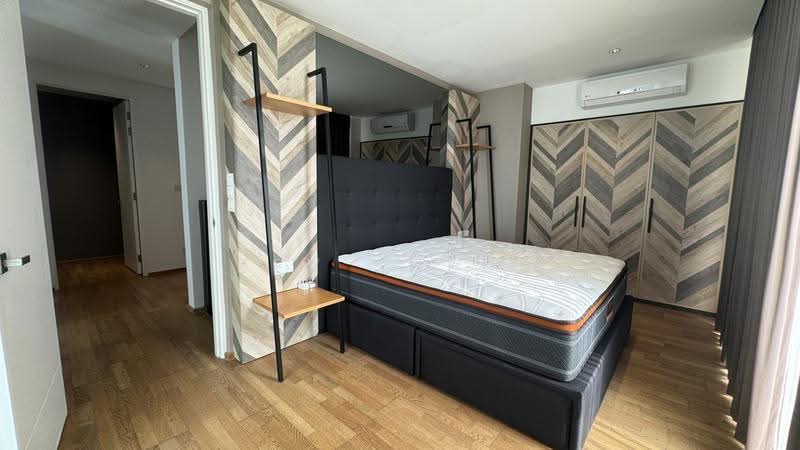 Kondominium untuk Dijual di Twy Duplex Condos - Zev Sheum - Bedroom - PropertyGuru.com.my