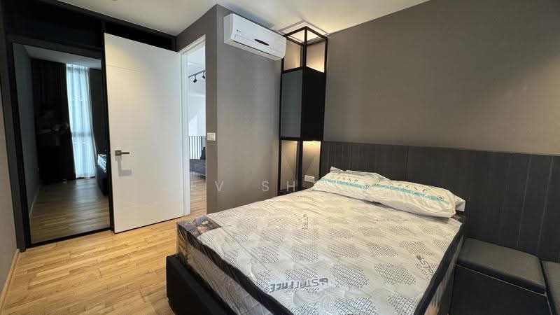 Kondominium untuk Dijual di Twy Duplex Condos - Zev Sheum - Bedroom - PropertyGuru.com.my