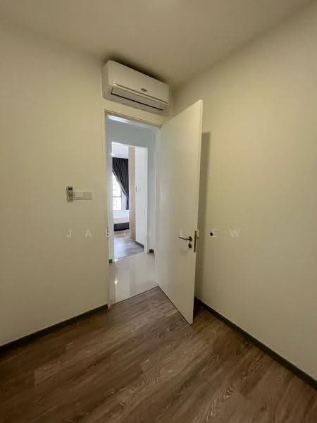 Kediaman Servis untuk Disewa di United Point (Residensi Berpadu) - Jason Liew - Corridor - PropertyGuru.com.my