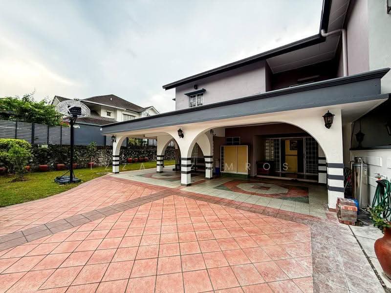 Semi-Detached House for Sale in Seksyen 9 (Shah Alam) - Izzat Zamros - Exterior - PropertyGuru.com.my