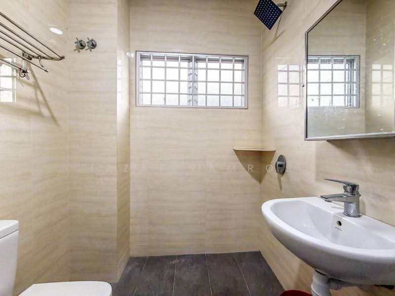 Semi-Detached House for Sale in Seksyen 9 (Shah Alam) - Izzat Zamros - PropertyGuru.com.my