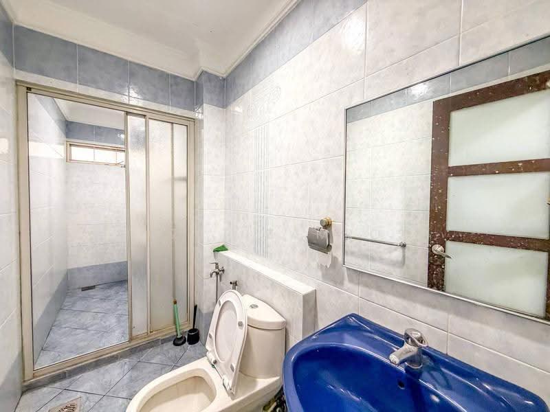 Semi-Detached House for Sale in Seksyen 9 (Shah Alam) - Izzat Zamros - PropertyGuru.com.my