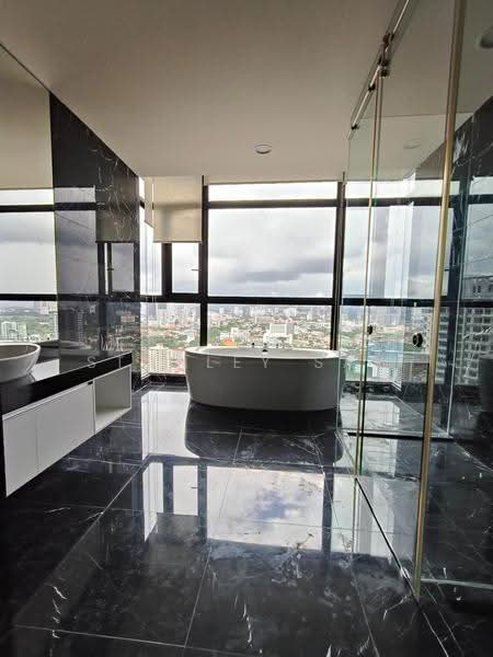 Kondominium untuk Disewa di Setia V Residences - Stanley Saw - Bathroom - PropertyGuru.com.my