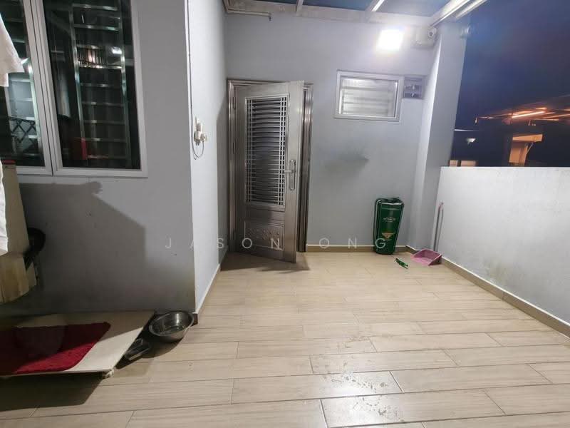 2-storey Terraced House for Sale in Desa Coalfields (Sungai Buloh) - Jason Ong - Balcony - PropertyGuru.com.my