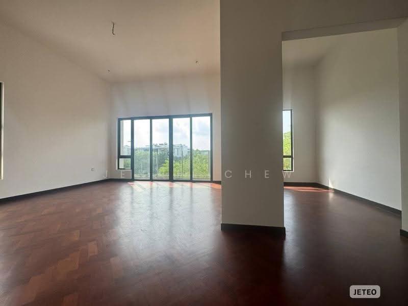 Bungalow House for Sale in Telok Panglima Garang (Selangor) - Jennie Chew - Living Room - PropertyGuru.com.my