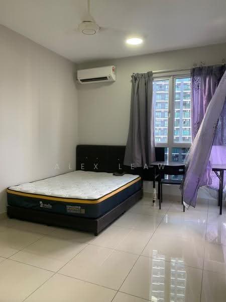 Kediaman Servis untuk Dijual di Maxim Residences - Alex Leaw - Bedroom - PropertyGuru.com.my