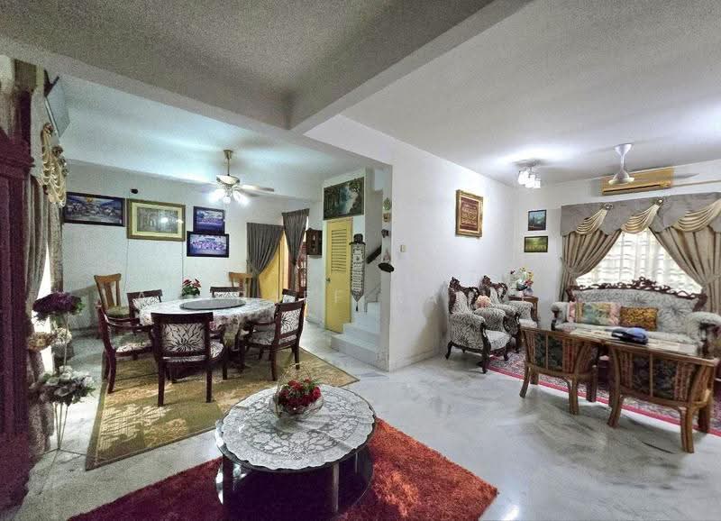 Bungalow House for Sale in Bandar Country Homes (Rawang) - Ashraff Daniel - Living Room - PropertyGuru.com.my