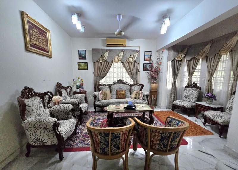 Bungalow House for Sale in Bandar Country Homes (Rawang) - Ashraff Daniel - Living Room - PropertyGuru.com.my