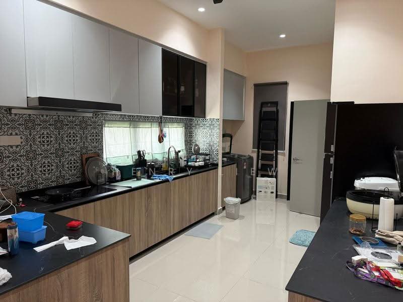 Rumah Teres 2-Tingkat untuk Dijual di Perdana Lakeview East (Cyberjaya) - Henry Liew - Kitchen - PropertyGuru.com.my